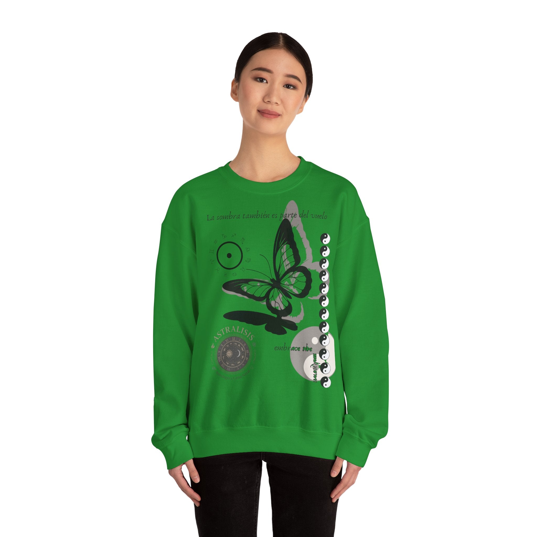 Sudadera de cuello redondo Butterfly Moon — 'La sombra también es parte del mundo'