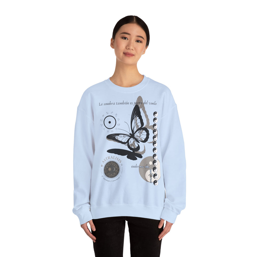 Sudadera de cuello redondo Butterfly Moon — 'La sombra también es parte del mundo'