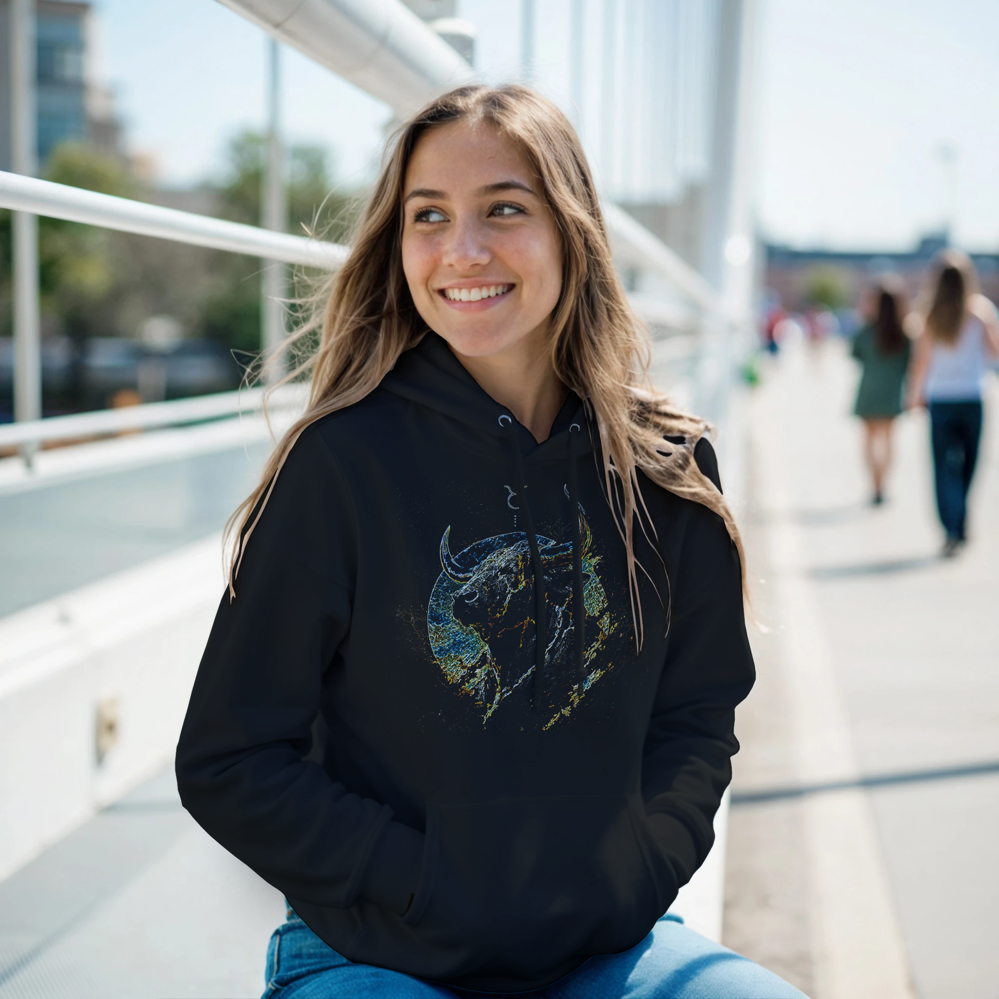 sudadera tauro diseño artistico look masculino urbano