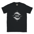 Detalle cuello camiseta negra geométrica Acuario diseño exclusivo Astrálisis
