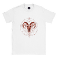 Remera blanca Aries estilo urbano minimalista